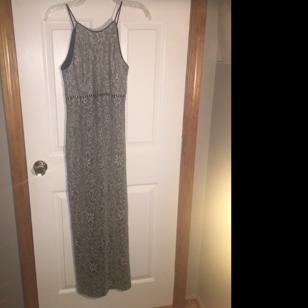 EVENING GOWN (betsy and adam)